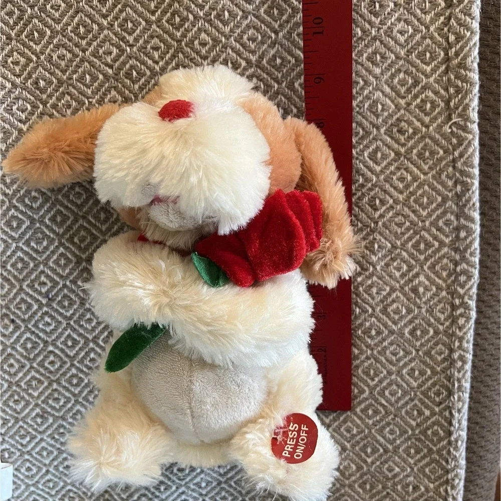 2015 Animatronics Brown White Plush Dog Sings 